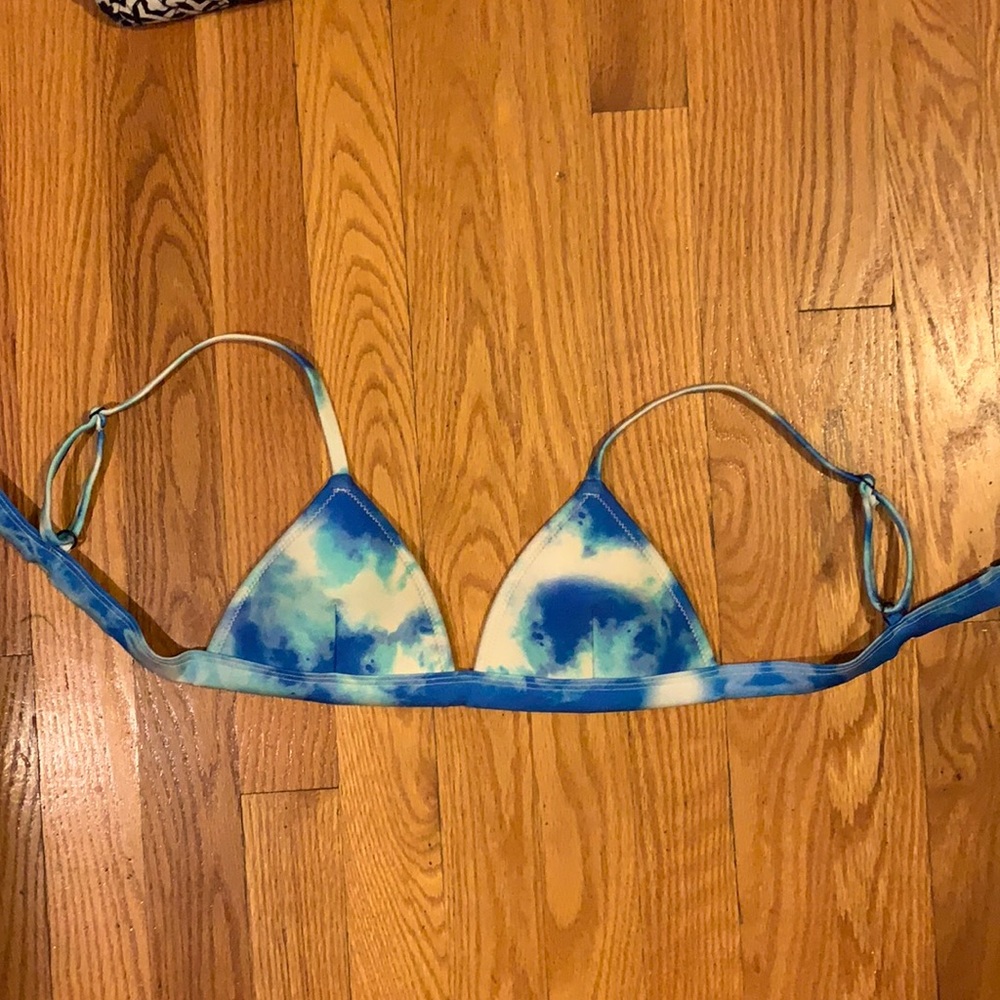 Triangl blue tie dye bikini top